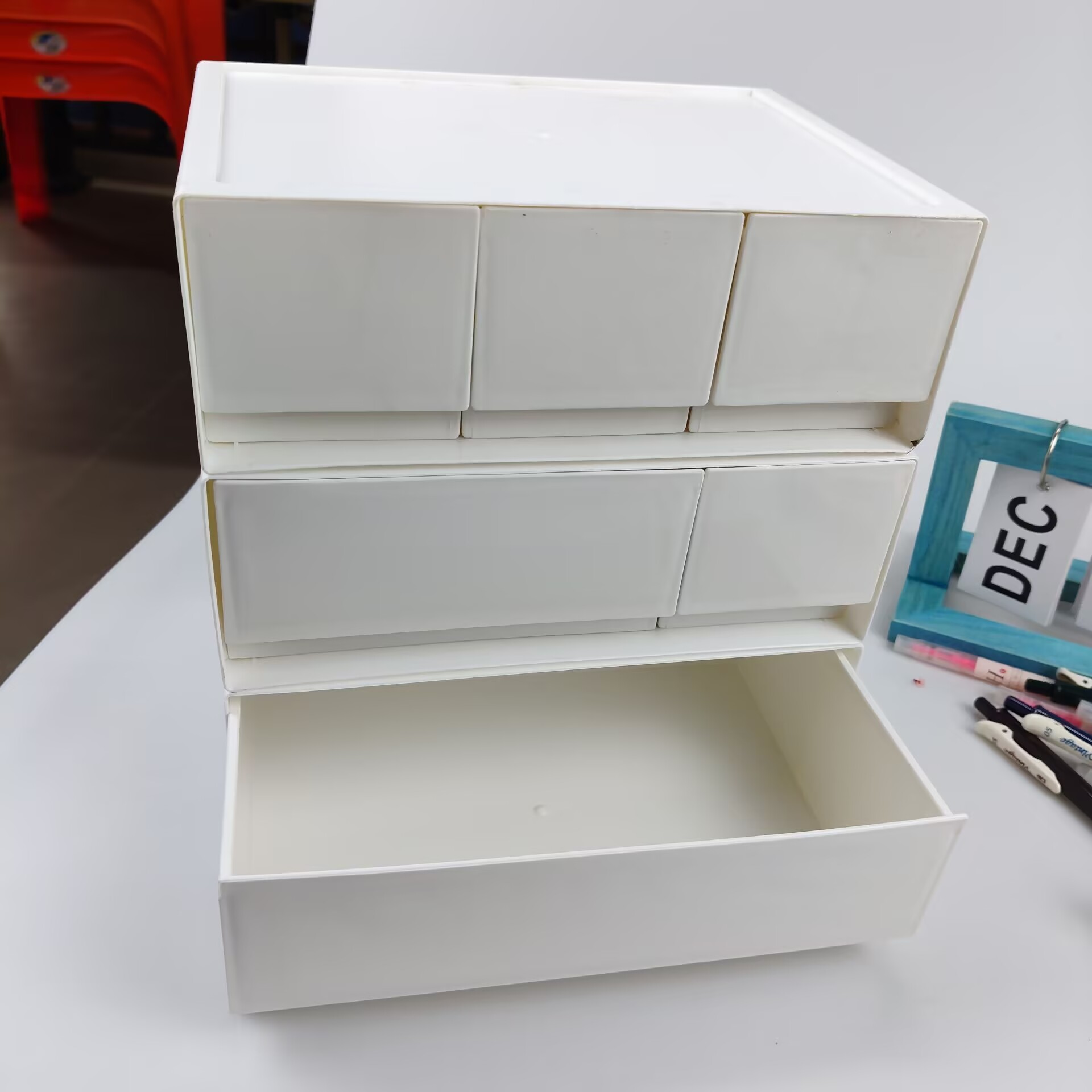 Pudełko do przechowywania na b – Home Office Desk With Drawers recenzja i cena