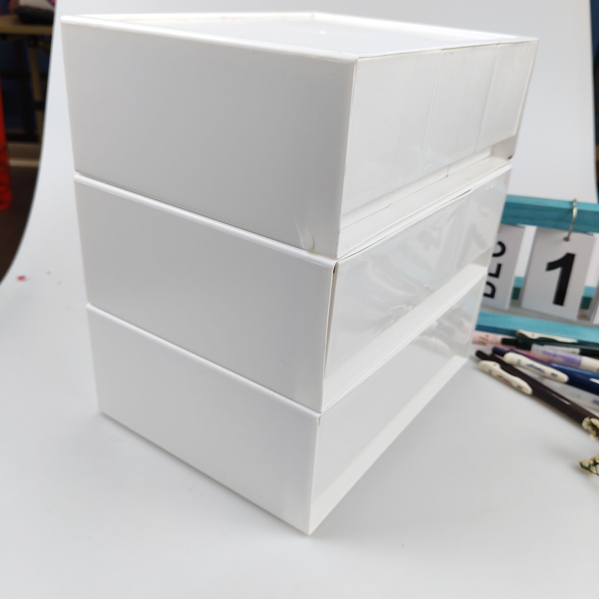 Pudełko do przechowywania na b – Home Office Desk With Drawers recenzja i cena